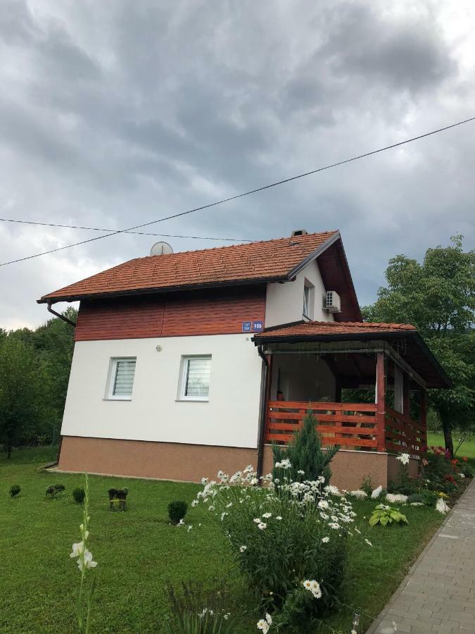 D.I.M. Holiday House Selište Drežničko Eksteriør bilde