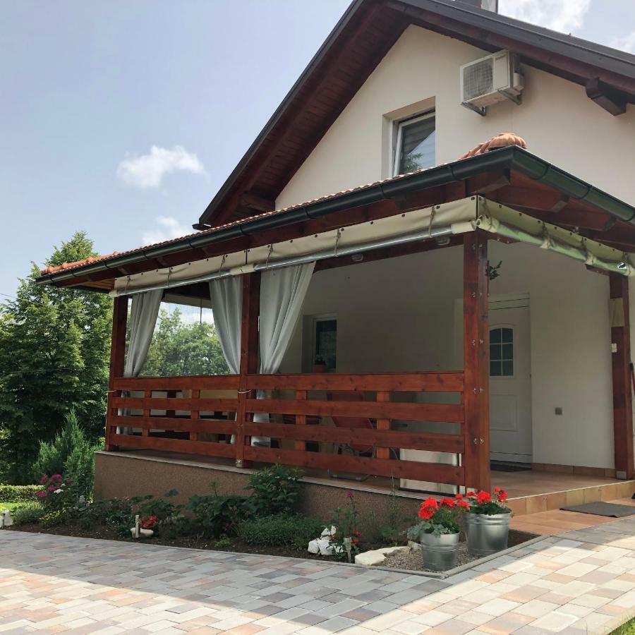 D.I.M. Holiday House Selište Drežničko Eksteriør bilde