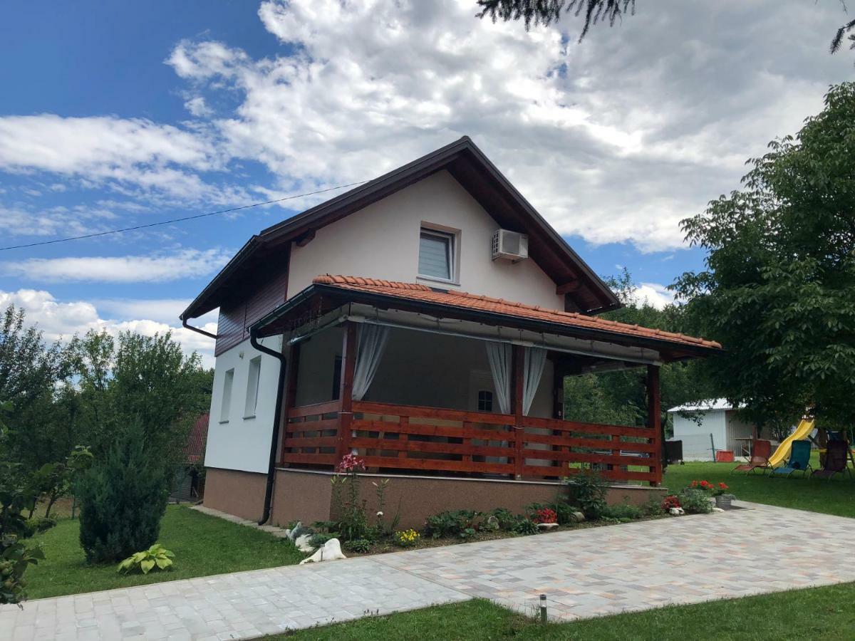 D.I.M. Holiday House Selište Drežničko Eksteriør bilde